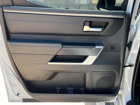 Used 2023 Toyota Tundra Platinum AWD/4WD image 18