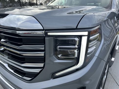 Used 2023 GMC Sierra 1500 SLT w/ SLT Premium Plus Package image 6