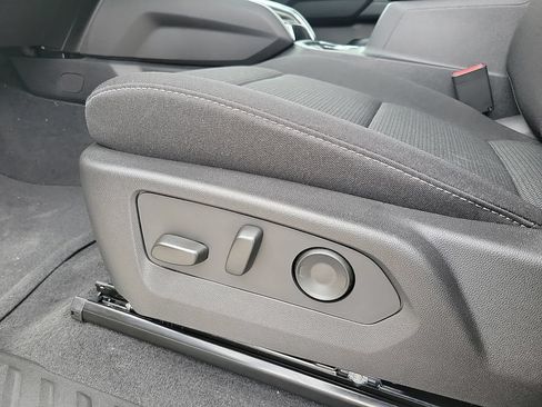 New 2026 GMC Canyon Elevation w/ Convenience Package RWD image 13