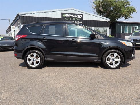 Used 2015 Ford Escape SE w/ Cargo Utility Package FWD image 2