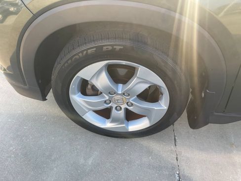 Used 2016 Honda HR-V EX image 13