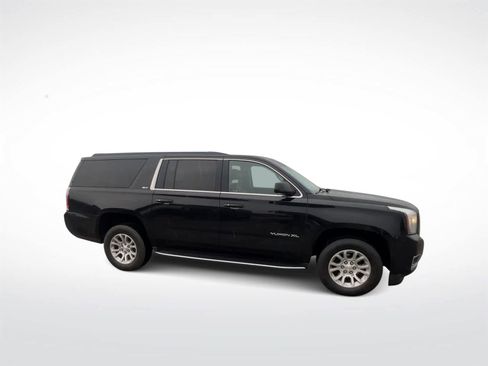 Used 2019 GMC Yukon XL SLT image 9