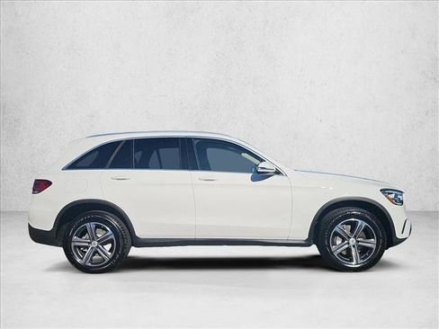 Used 2020 Mercedes-Benz GLC 300 image 4