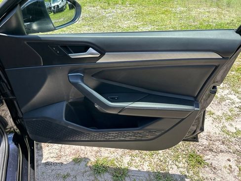 Used 2023 Volkswagen Jetta SE w/ Panoramic Sunroof Package FWD image 43