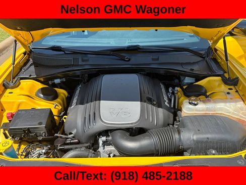 Used 2017 Dodge Charger R/T w/ Plus Group RWD image 8