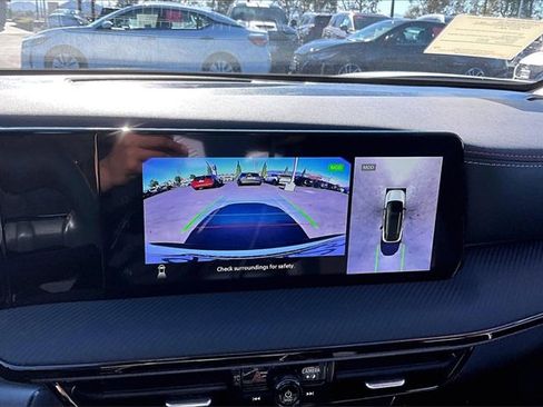 Certified 2025 Nissan Kicks SR image 13