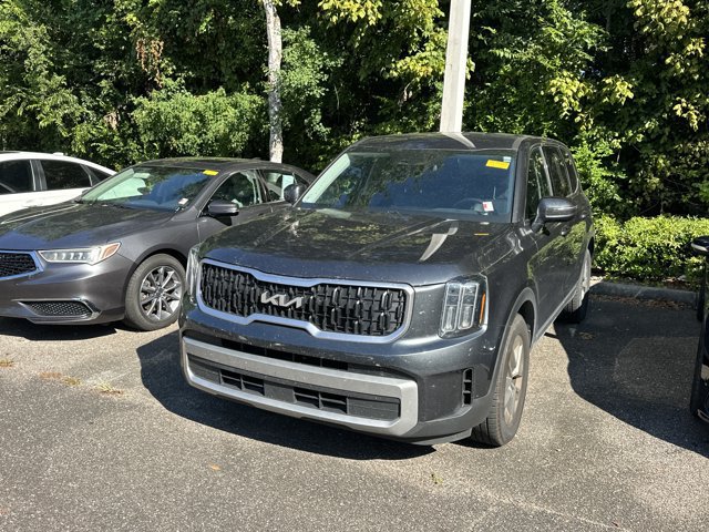 Used 2023 Kia Telluride LX FWD image 9