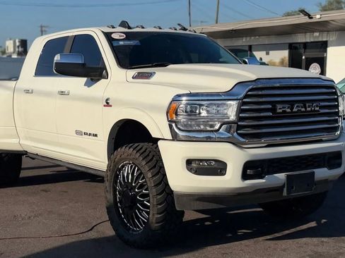 Used 2022 RAM 3500 Limited AWD/4WD image 4