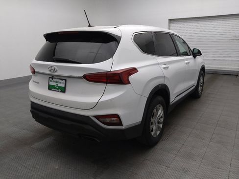 Used 2019 Hyundai Santa Fe SE image 9