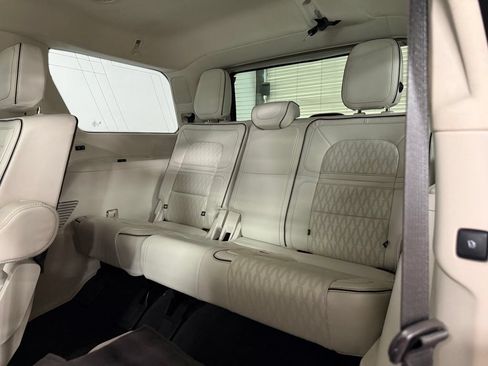 Used 2023 Lincoln Navigator Black Label AWD/4WD image 11