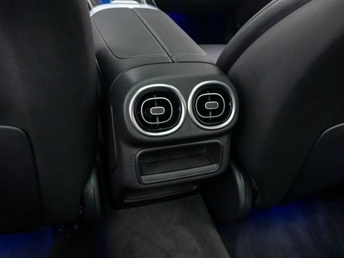 New 2026 Mercedes-Benz GLC 350e 4MATIC image 19