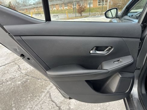 Used 2022 Nissan Sentra S image 29