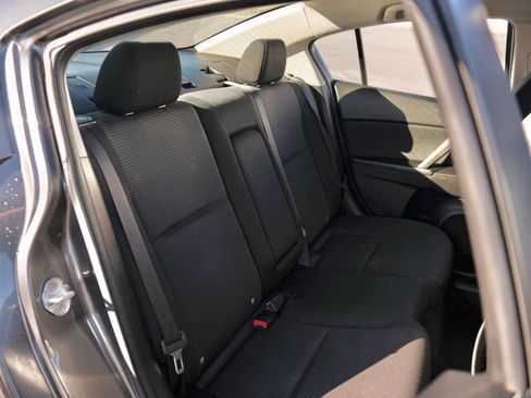 Used 2013 MAZDA MAZDA3 i Touring image 19