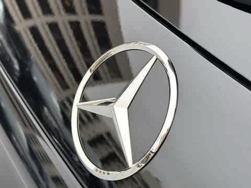 Used 2026 Mercedes-Benz GLC 300 4MATIC image 8