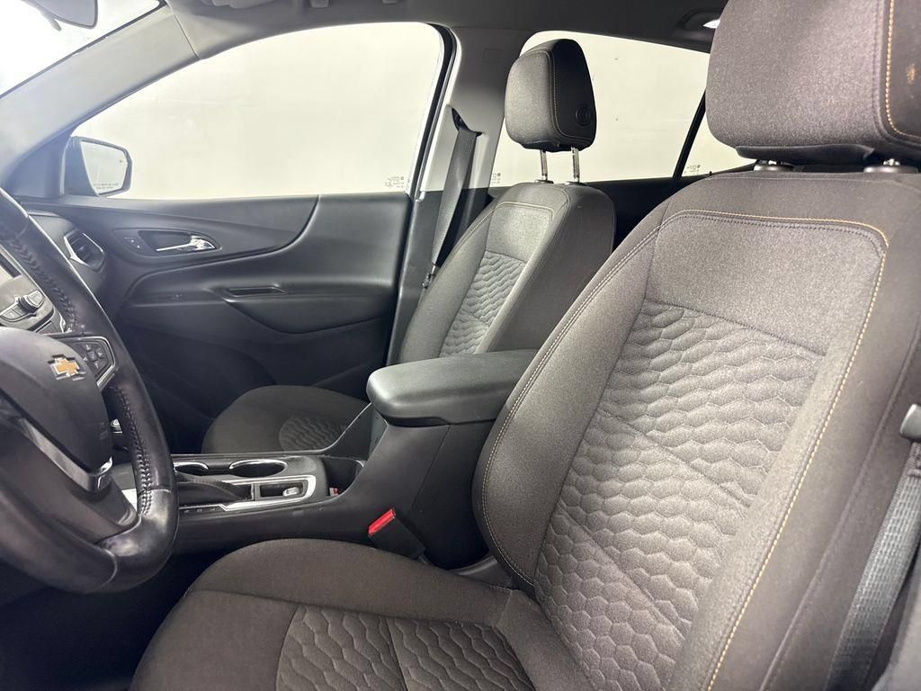 Used 2021 Chevrolet Equinox LT FWD image 25