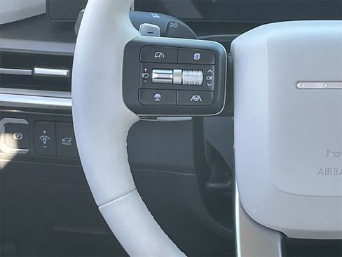 New 2026 Hyundai Santa Fe SE image 23