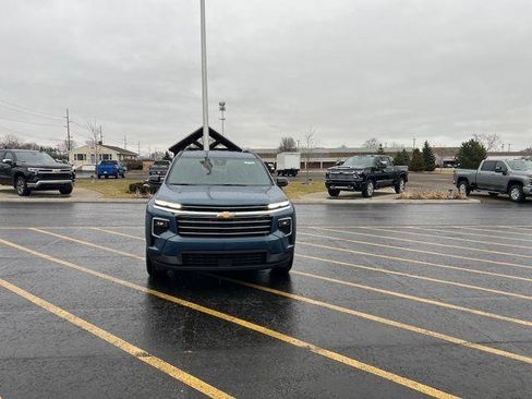 New 2026 Chevrolet Traverse LT w/ LPO, Floor Liner Package image 8