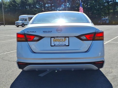 Used 2023 Nissan Altima 2.5 S FWD image 6