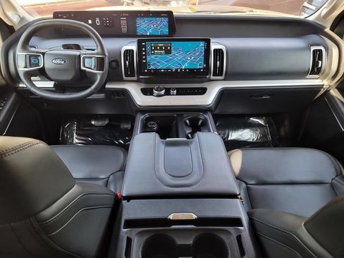 Used 2025 Ford Expedition Max Active RWD image 24
