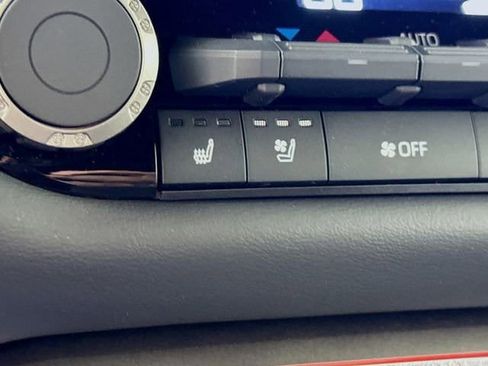 New 2026 Toyota Tundra Platinum AWD/4WD image 19