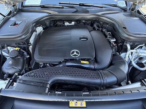 Used 2022 Mercedes-Benz GLC 300 4MATIC image 32