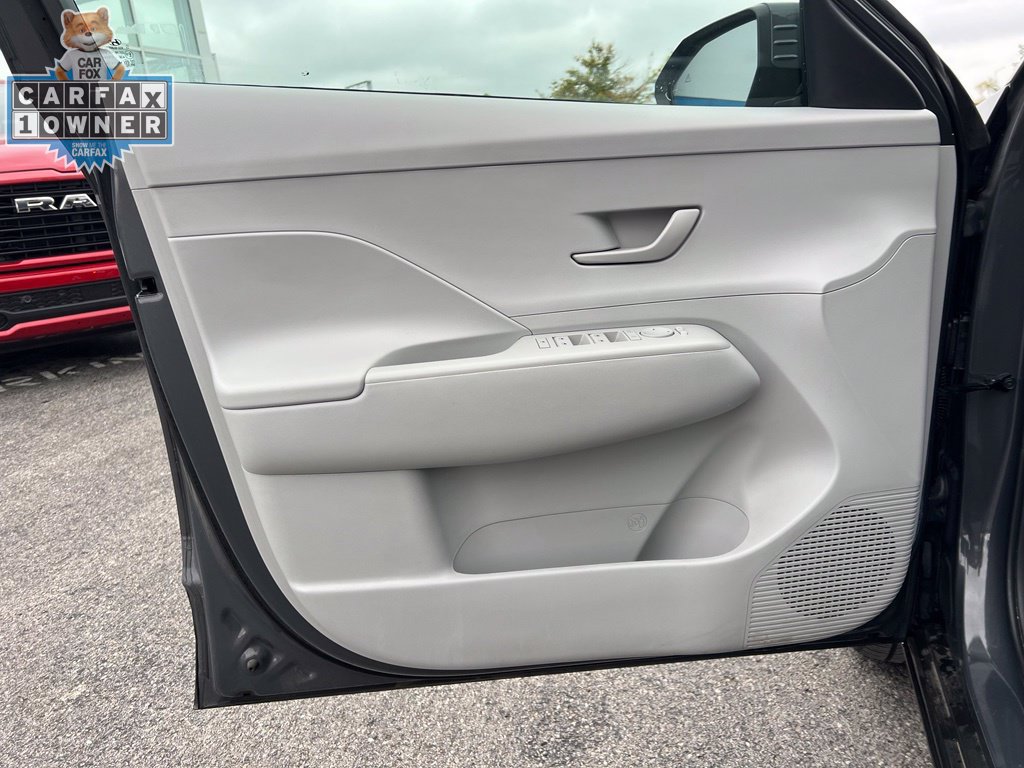 Used 2024 Hyundai Kona SEL FWD image 8