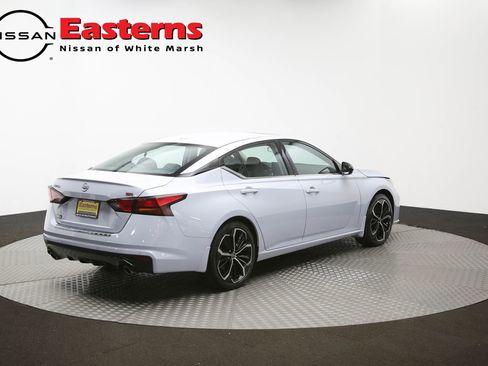 Used 2023 Nissan Altima 2.5 SR w/ SR Premium Package FWD image 41
