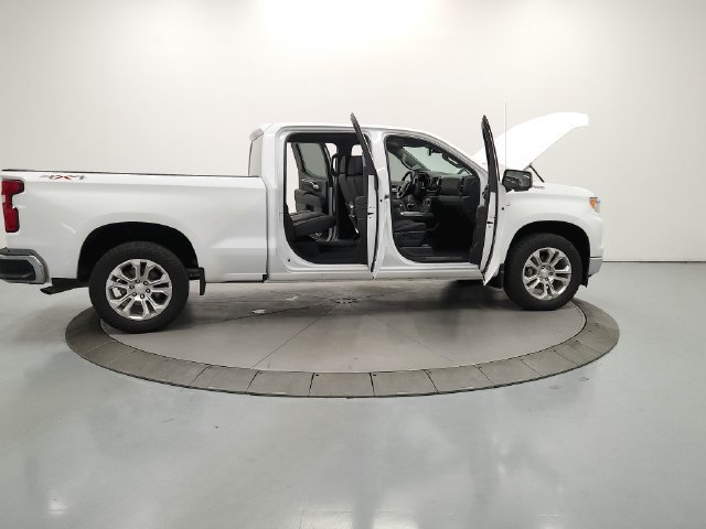 Used 2023 Chevrolet Silverado 1500 LTZ AWD/4WD image 38