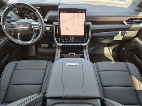 Used 2026 GMC Yukon Denali w/ Denali Reserve Package image 35