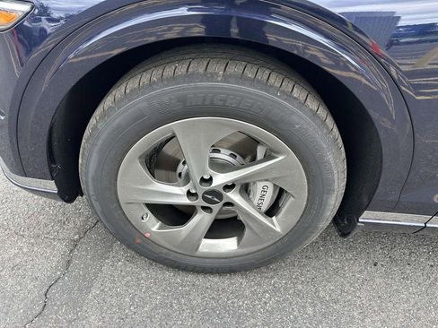 New 2026 Genesis GV70 2.5T Advanced AWD/4WD image 6