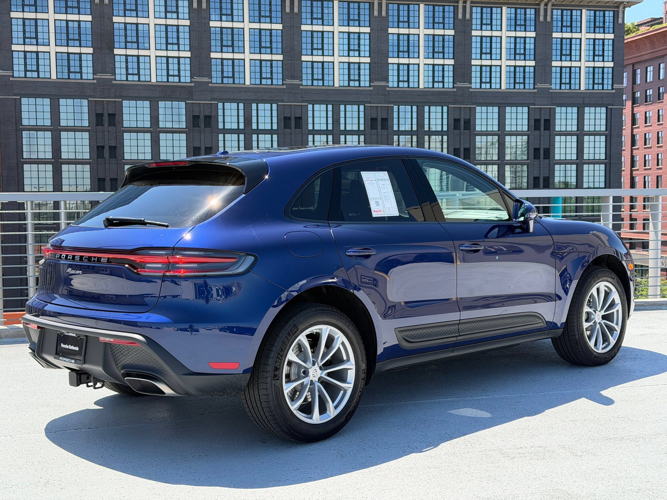 Used 2026 Porsche Macan AWD/4WD image 7