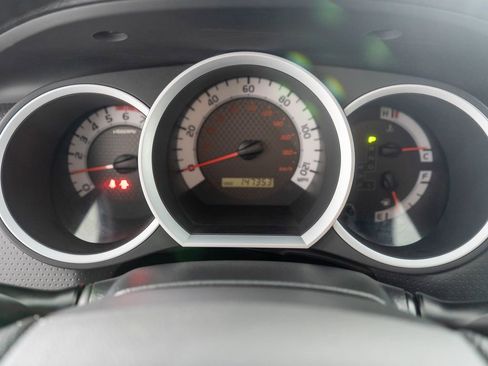 Used 2014 Toyota Tacoma 4x4 Double Cab w/ TRD Sport Package image 17