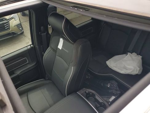 New 2026 RAM 3500 Laramie AWD/4WD image 37