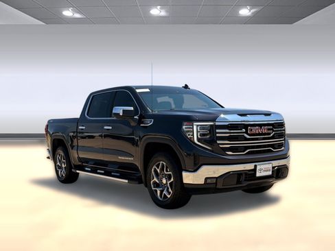 Used 2025 GMC Sierra 1500 SLT AWD/4WD image 7
