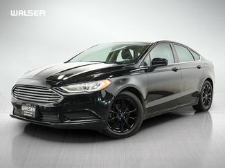 Used 2017 Ford Fusion SE w/ Fusion SE Technology Package FWD video 1