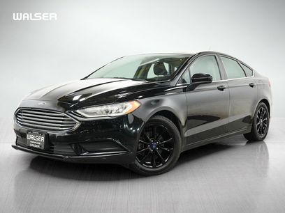 Used 2017 Ford Fusion SE w/ Fusion SE Technology Package