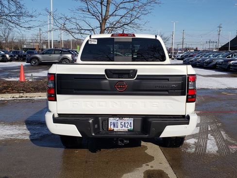 Certified 2025 Nissan Frontier PRO-4X w/ Pro Convenience Package image 6