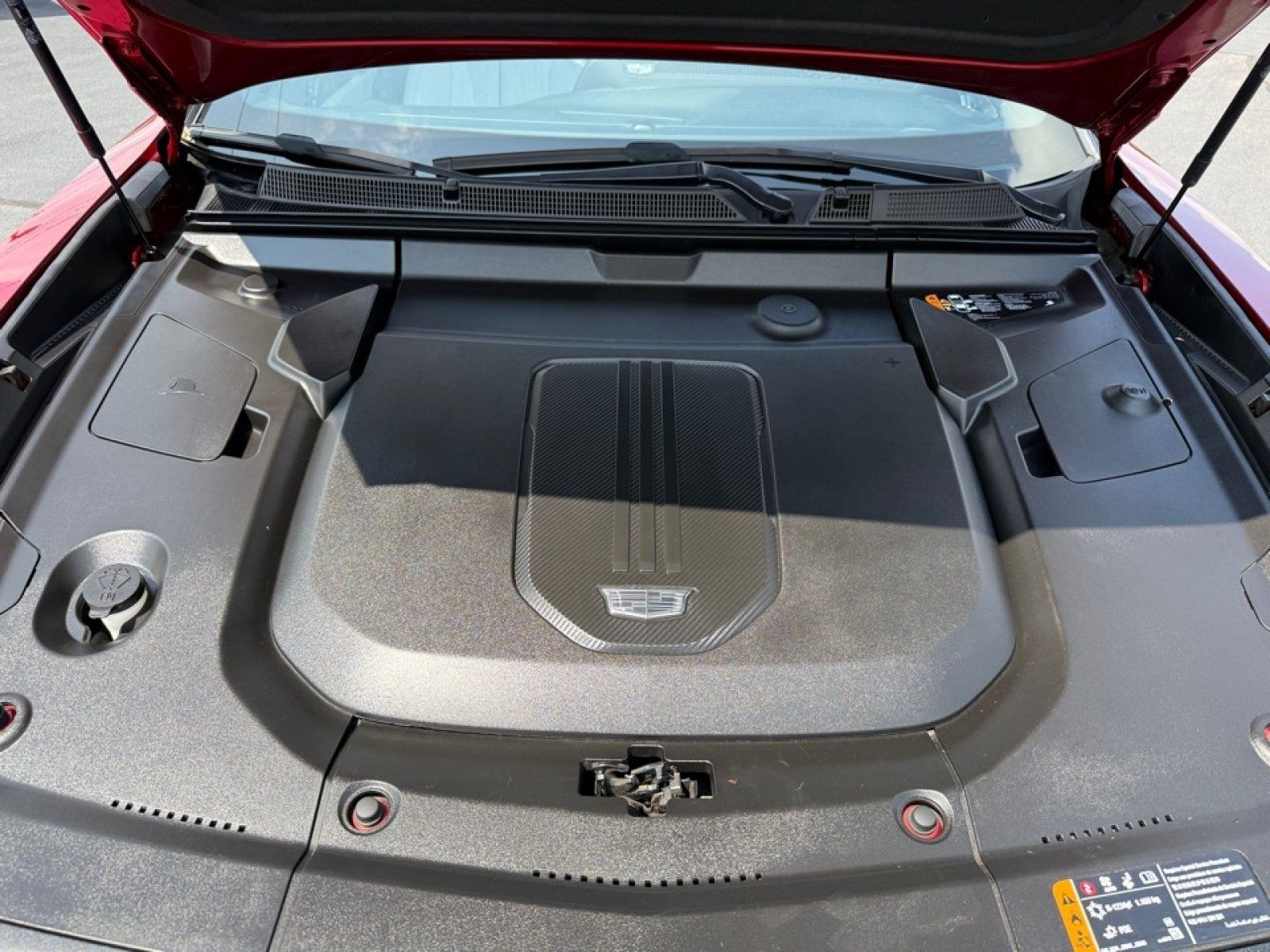 Used 2024 Cadillac Lyriq Sport AWD/4WD image 43