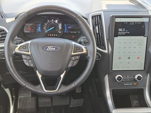 Certified 2022 Ford Edge SEL w/ Convenience Package image 26