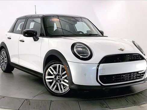 New 2025 MINI Cooper 4-Door Hardtop image 11