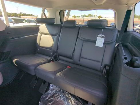 New 2025 Ford Expedition Max Active image 4