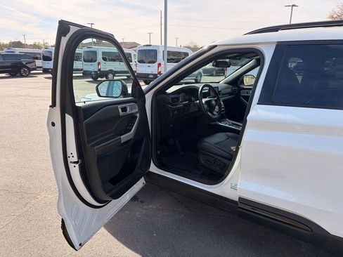 Used 2024 Ford Explorer Timberline w/ Timberline Technology Package image 10