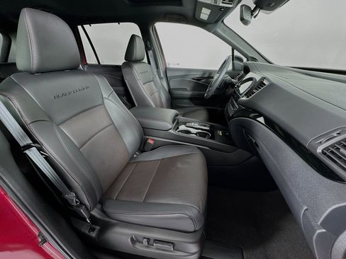 Certified 2024 Honda Passport Black Edition image 29