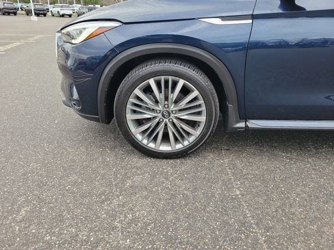 Used 2023 INFINITI QX50 Sensory AWD/4WD image 11