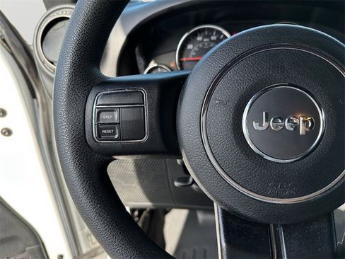 Used 2016 Jeep Wrangler Unlimited Sport image 21