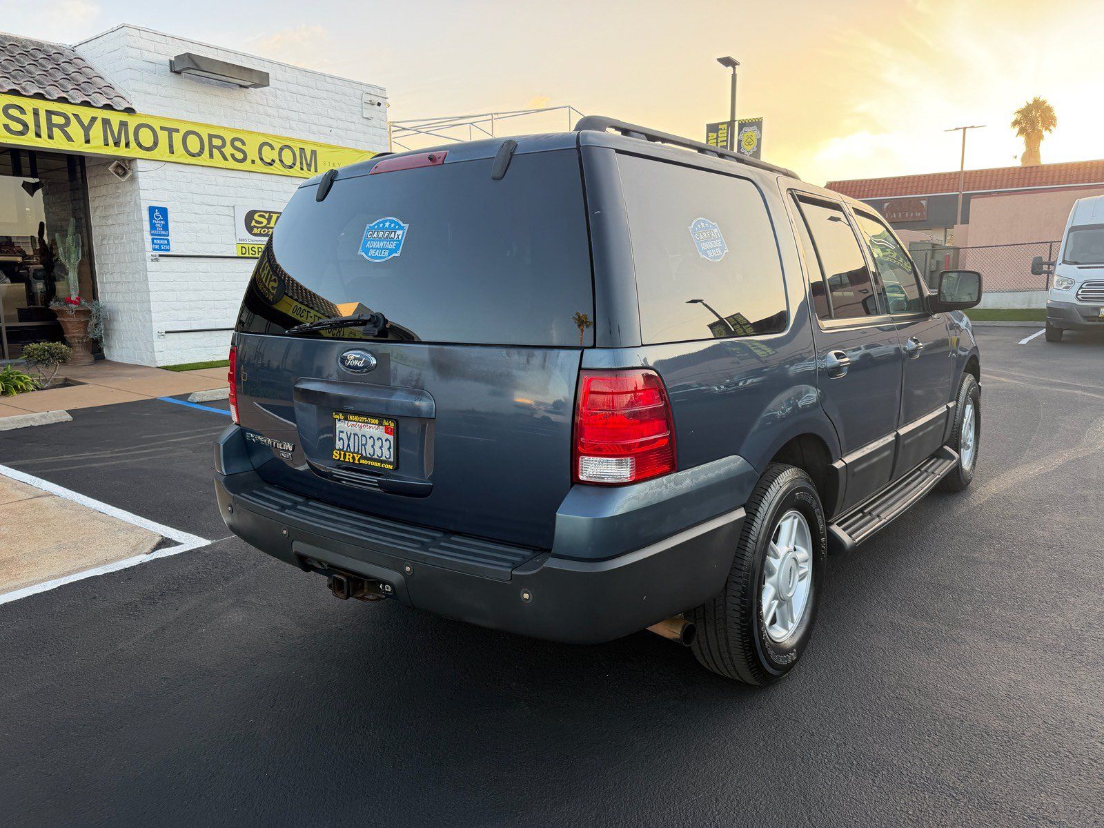 Used 2006 Ford Expedition XLT RWD image 3