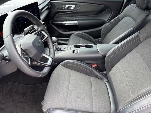 Certified 2024 Ford Mustang Coupe image 18