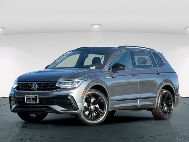 Used 2023 Volkswagen Tiguan SE R-Line FWD image 2