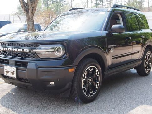 Certified 2025 Ford Bronco Sport Outer Banks w/ Outer Banks Tech Package+ image 3