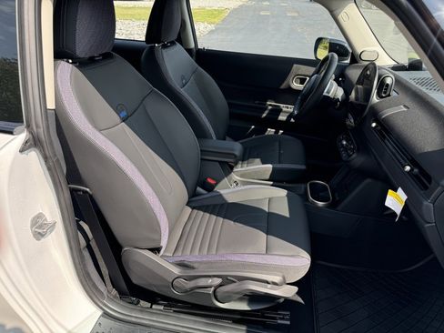 Certified 2025 MINI Cooper S image 13